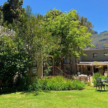 Alluvia Boutique Winery & Luxury Accommodation 斯泰伦博斯 客房 照片 The garden of the Cape of Good Hope Centre