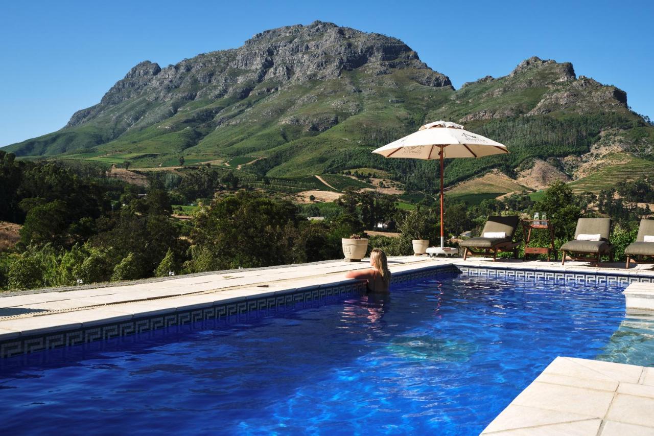 Alluvia Boutique Winery & Luxury Accommodation 斯泰伦博斯 外观 照片 View of the Sierra de Aracena
